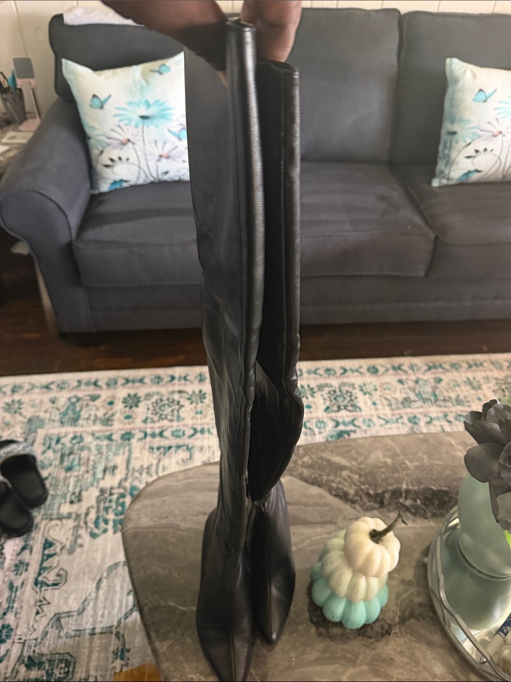 BAMBOO Black Pointed Toe Knee-High Leather Boots